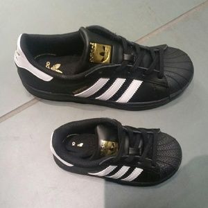 Meet your Posher, Yona